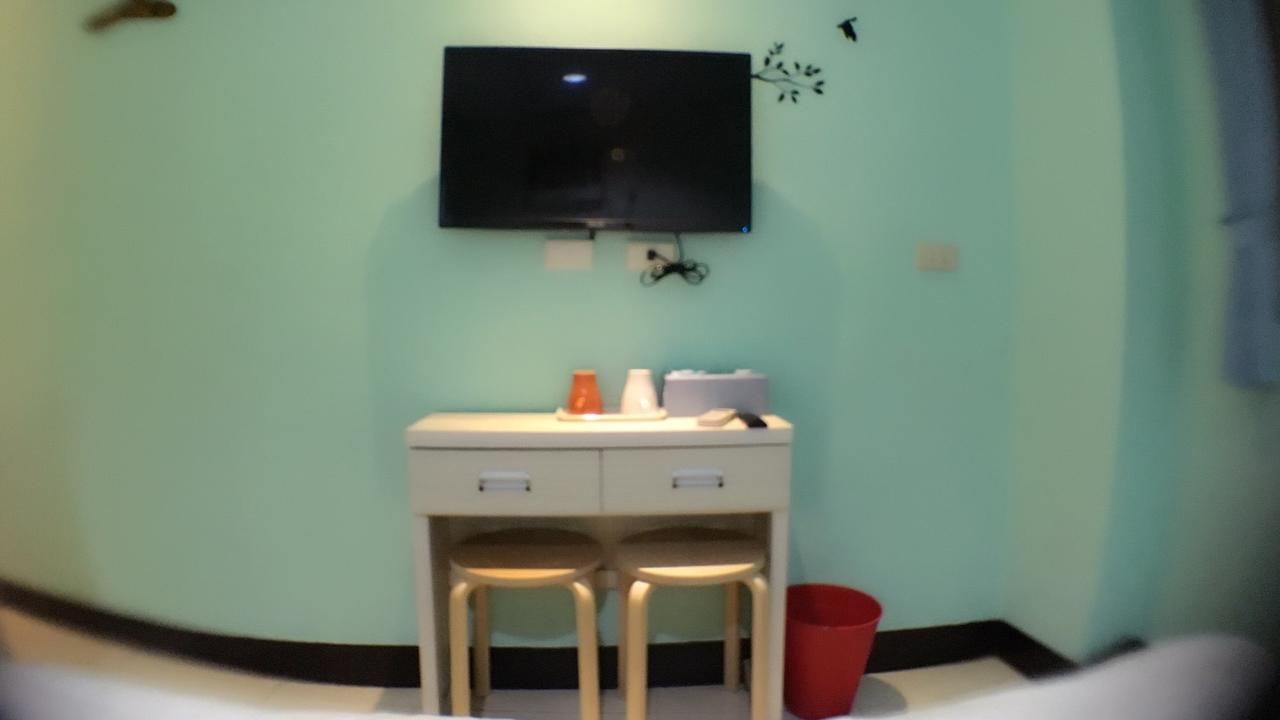 Hfun Hotel Каосюн Екстериор снимка