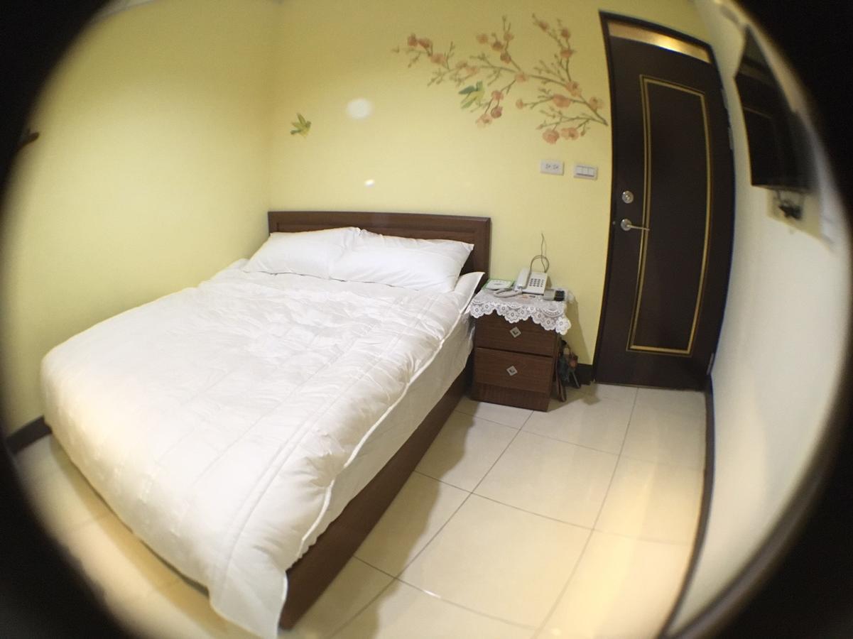 Hfun Hotel Каосюн Екстериор снимка