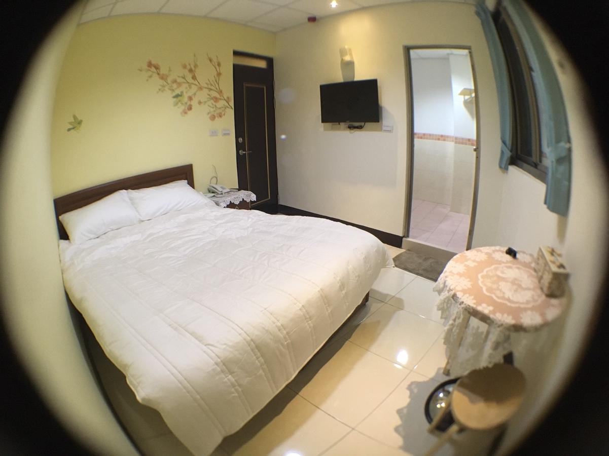 Hfun Hotel Каосюн Екстериор снимка