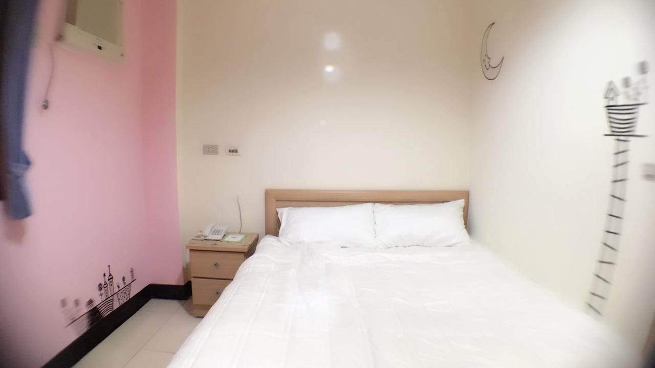 Hfun Hotel Каосюн Екстериор снимка