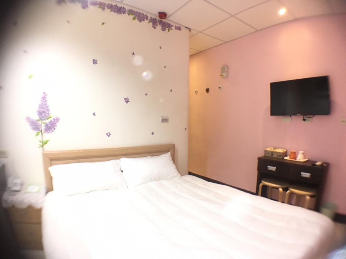 Hfun Hotel Каосюн Екстериор снимка
