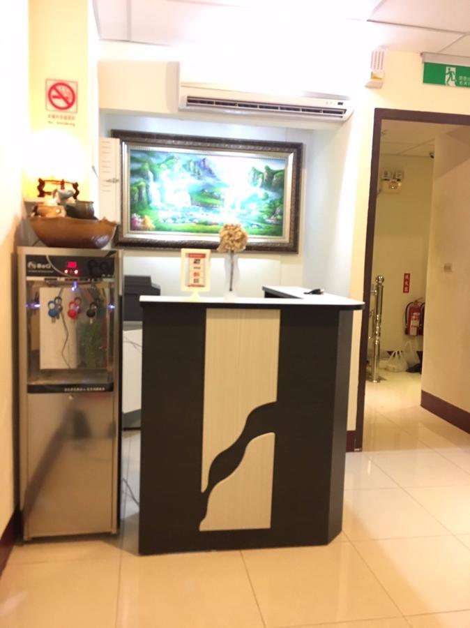 Hfun Hotel Каосюн Екстериор снимка